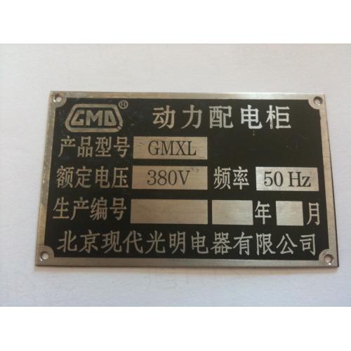 �~�X����